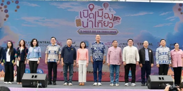 'เศรษฐา' ลงพื้นที่เชียงใหม่-พูน เปิดงาน 'เปิดเมืองน่าเที่ยว' พบเกษตรผู้ปลูกลำไย