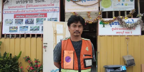 ‘บ้าน’ ของ ‘คนแบกเมือง’ : คุยกับผู้นำชุมชนบุญร่มไทรกับการต่อสู้เพื่อสิทธิในที่อยู่อาศัย