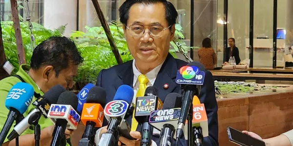 เพื่อไทย