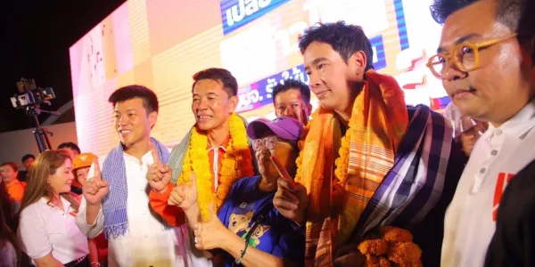 ปชน.ปราศรัยใหญ่เวทีสุดท้าย ช่วย ‘คณิศร’ ชิงนายก อบจ. ‘ทิม-เท้ง’ ย้ำทำการเมืองท้องถิ่นมุ่งเปลี่ยนแปลง