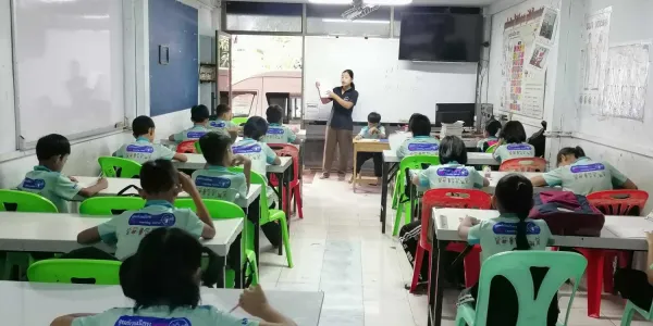 ลูกแรงงานข้ามชาติฝันได้ไกลแค่ไหน? เมื่อสัญชาติยังตัดโอกาสเข้าเรียน