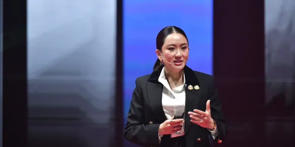 ‘แพทองธาร’ แถลงผลงานครบ 90 วัน ประกาศปี’68 รัฐบาลเดินหน้า 5 นโยบายหลัก ‘ล้างหนี้ประชาชน-บ้านเพื่อคนไทย-ทุนการศึกษา-รถไฟฟ้า 20 บาทตลอดสาย-ดิจิทัลวอลเล็ต’