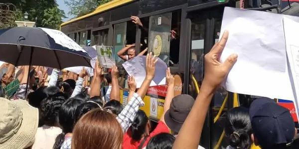 รัฐบาลทหารพม่าปล่อยนักโทษการเมือง 600 คนเนื่องในวันเอกราช