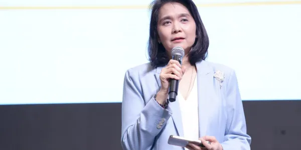 ศาลอาญาคดีทุจริตฯ พิพากษาให้ ‘พิรงรอง’ กรรมการ กสทช. มีความผิด ม.157 จำคุก 2 ปี ไม่รอการลงโทษ จากกรณีที่ กสทช. ออกหนังสือถึงผู้ประกอบการทีวี 127 แห่ง ตรวจสอบการนำรายการขึ้นแพลตฟอร์ม True ID โดยศาลพิเคราะห์ กสทช.ยังไม่ได้กำหนดมาตรการเรื่อง OTT และการออกหนังสือถึงช่องทีวีมีเจตนากลั่นแกล้งทรู