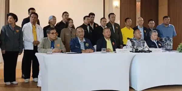 สว.แถลงมาตามขั้นตอน  กล่าวหาเป็น ‘อั้งยี่’ เกินจริง  สื่อเปิดเอกสาร DSI พบมี ‘ฮั้ว’