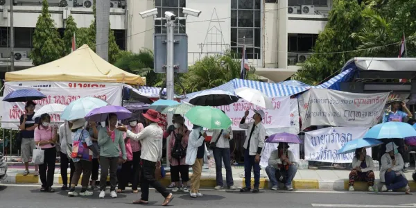 ยานภัณฑ์: คนงานอดอาหารเกือบเดือน ขอเบิกงบกลางช่วยค่าชดเชย 466 ล. ยังไม่เข้า ครม.