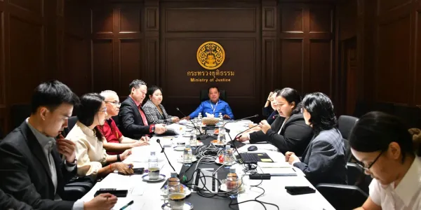 รมว.ยุติธรรม รับฟังข้อเสนอ พัฒนามาตรการดูแล ผู้ต้องขังคดีการเมือง