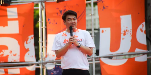'ปิยบุตร' โพสต์เฟซบุ๊ก ขอใช้เสรีภาพทางวิชาการ เห็นแย้ง "อย่างสิ้นเชิง" ต่อคำพิพากษาศาลปกครองสูงสุดเมื่อ 22 พ.ค. 68 สั่ง 'ยิ่งลักษณ์' ชดใช้โครงการรับจำนำข้าว ในส่วนการระบายข้าวแบบจีทูจี จำนวน 10,028 ล้านบาท เหตุเป็นความผิดของ จนท.ระดับปฏิบัติการ และนายกฯ สั่งตรวจสอบแล้ว จึงไม่ได้เป็นการประมาทเลินเล่อ กังวลผลกระทบจะทำให้นายกฯ กลายเป็น 'ปลัดประเทศ' ไม่สามารถขยับเขยื้อนนโยบายอะไรได้เลย พร้อมเสนอให้มีการเปิดเผยประเด็นคำวินิจฉัยของคณะตุลาการศาลปกครองสูงสุดถกเถียงกัน เนื่องจากเป็นประเด็นที่ประชาชนให้ความสนใจ