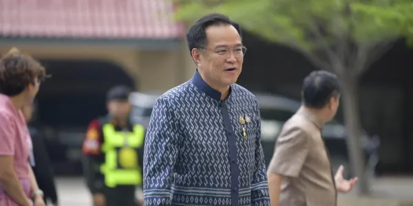 คดีฮั้ว สว.ยังวุ่น ‘ณฐพร’ ทั้งยื่นถอด 138 สว. ยุบ ภท. - 'นันทนา' รับว่ายากจะให้ สว.หยุดทำหน้าที่