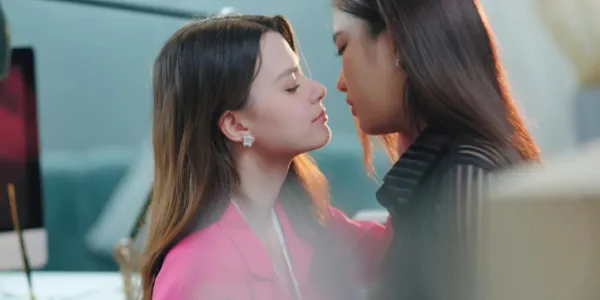 Rocket Media Lab : สำรวจจักรวาลซีรีส์ Girls' Love (GL) ของไทย 51 เรื่อง 38 คู่จิ้น