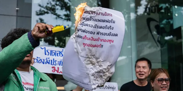 กลลวงกระทรวงแรงงานออกกฎหมายเพื่อธุรกิจแพลตฟอร์ม