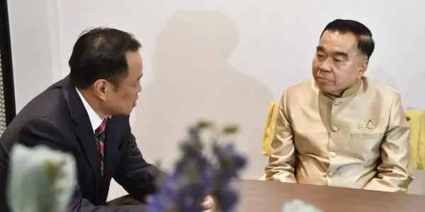 'พล.อ.ณัฐพล' เข้าพบ 'อนุทิน' หลังกระแสข่าวจะได้ตำแหน่ง รมว.กลาโหม