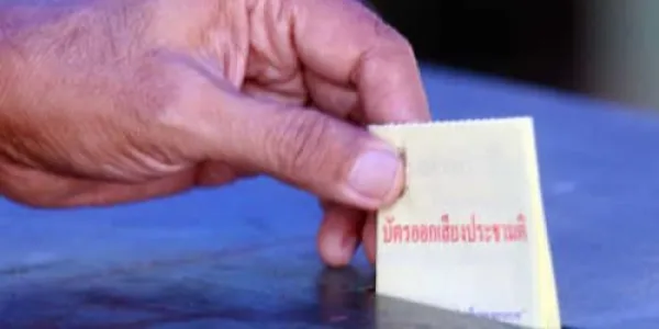 ศาล รธน.เสียงข้างมากให้ทำประชามติ 3 ครั้ง แต่อาจรวมครั้งแรกและสองได้