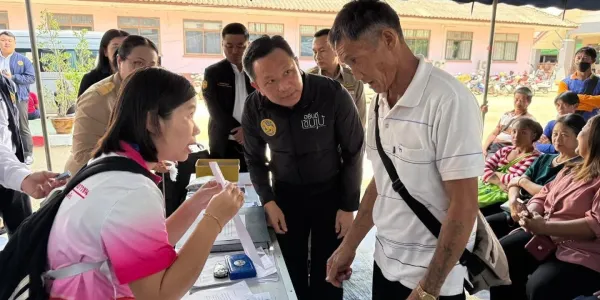 'อธิบดีกรมการปกครอง' ลงพื้นที่ อ.ฝาง จ.เชียงใหม่ ตรวจสอบ 'ส่วยสัญชาติ' 