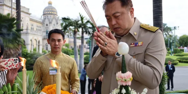 'สุชาติ' ไม่ตอบโต้ 'รักชนก' ขอทำงาน 4 เดือนให้ดีที่สุด ยืนยันตนเองมีคุณสมบัติ