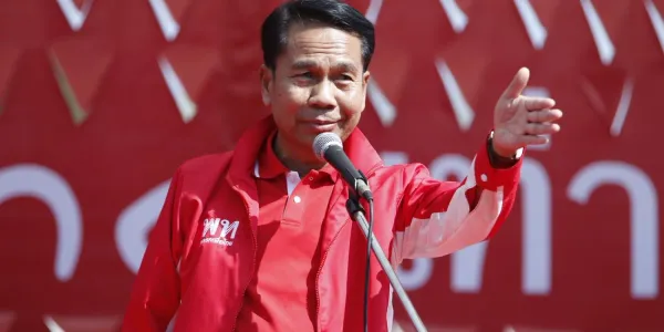 ‘สุทิน’ โต้ข่าวลือ ยันยังอยู่ พท. ย้ำร่วมประชุมใหญ่พรุ่งนี้ เลือกหัวหน้าพรรค-กก.บห.