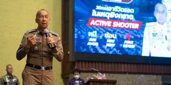 ก.ร.ตร. มีมติชี้มูลความผิดวินัยร้ายแรง 'ต่อศักดิ์ สุขวิมล' และ ตร. 200 นาย ปมรับส่วยธุรกิจสีเทา โดยหลังจากนี้จะมีการเรียกตัวผู้ถูกแจ้งข้อกล่าวหาและพวกเข้ามาชี้แจง หากสอบสวนแล้ว พบว่าผิดจริงจะถูกปลดออกจากตำแหน่งย้อนหลัง และส่งเรื่อง ปปช.ดำเนินการต่อ