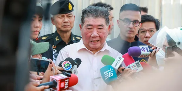 'ภูมิธรรม' แจงไทม์ไลน์เหตุปะทะ มอบอำนาจเต็มให้กองทัพตัดสินใจ ฝ่ายการเมืองไม่ได้สั่งหยุดยิง