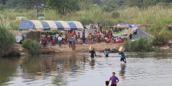 “ความหวังที่ร่วงโรย” ผลสำรวจเยาวชนพม่าพลัดถิ่นที่แม่สอดหลังรัฐประหาร 2564 