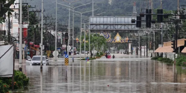 น้ำท่วมภาคใต้ยังน่าห่วง 'สงขลา' ท่วมทั้ง 16 อำเภอ 'ตัวเมืองยะลา' วิกฤต