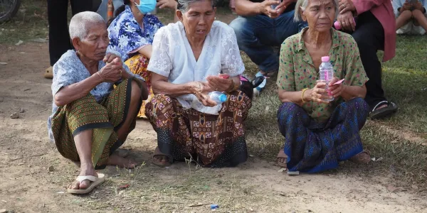 ความขัดแย้งชายแดนกระทบสุขภาพจิตคนกัมพูชา ผู้อพยพพุ่ง 379,000 คน