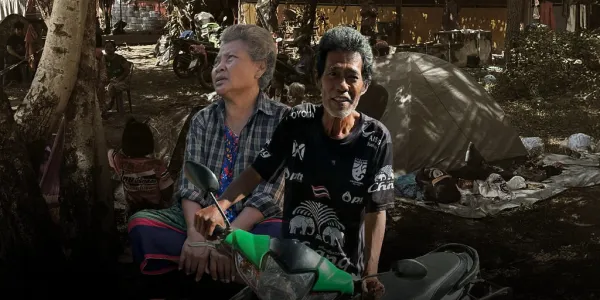 ลานกางเต๊นท์ของผู้คนชายแดน 