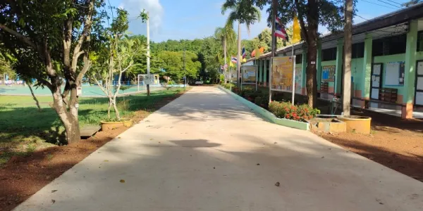 เผยปิดโรงเรียนแล้ว 990 แห่ง จากเหตุปะทะชายแดนไทย-กัมพูชา