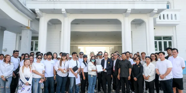 กลุ่มคนขับรถผ่านแอปฯ ภูเก็ต ขอเปิดรับจดทะเบียน รย.18 เพิ่ม