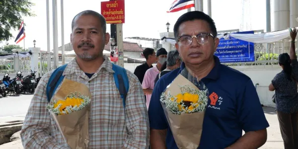 พิพากษาจำคุกและปรับ 2 นักปกป้องสิทธิฯ พีมูฟ 'ธีรเนตร-จำนงค์' คดี พ.ร.บ.ชุมนุมฯ