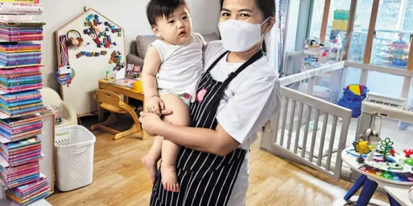 แม่บ้านฟิลิปปินส์ในเกาหลีใต้ ทำงานสองเท่า แต่ได้ค่าจ้างต่ำกว่ากฎหมายคุ้มครอง
