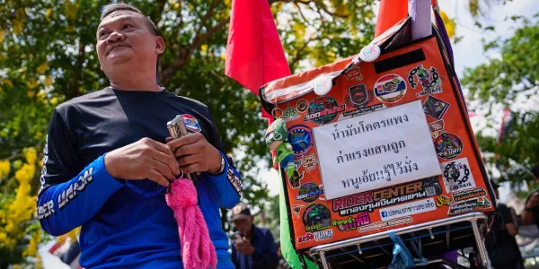เครือข่ายประชาชน เรียกร้อง แก้ปัญหาพลังงานแพง ค่าครองชีพสูง 