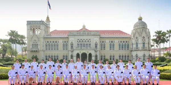 'อนุทิน' นำ ครม.ชุดใหม่ เข้าเฝ้าฯ ถวายสัตย์ปฏิญาณ