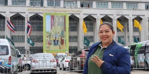 'โชติกา ยุภิญโญ' พนักงานกวาดขยะ กทม. วัย 45 ปี สมัครเลือกตั้งเป็นผู้แทนบุคลากรกรุงเทพมหานคร หวังผลักดันนโยบายสวัสดิการค่ารักษาพยาบาลกลุ่มเกษียณอายุราชการ ปรับฐานเงินเดือนลูกจ้างทุกกลุ่มงาน และเพิ่มอัตราบรรจุงาน ยกระดับสวัสดิการ 