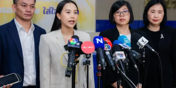 'รักชนก' นำทีม กมธ.งบประมาณ หารือ สปส. ปม สตง. ไม่ให้ความเห็นงบประมาณสำนักงานประกันสังคม เหตุมีตัวเลขคลาดเคลื่อน รวมถึงปัญหาแอปฯ SSO+ ที่ตัวเลขเงินสมทบผู้ประกันตนหาย เปรยเลือกตั้งบอร์ดฯ ยอดลงทะเบียนสูง พร้อมเชิญชวนคนใช้สิทธิเยอะๆ 