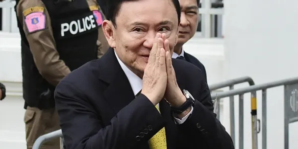 กรมสรรพากรเร่งรัดเก็บภาษี 'ทักษิณ' ชี้หากชำระไม่ครบจะฟ้อง 'ล้มละลาย'